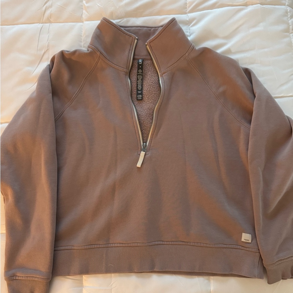 Vuori Half-Zip Pullovers